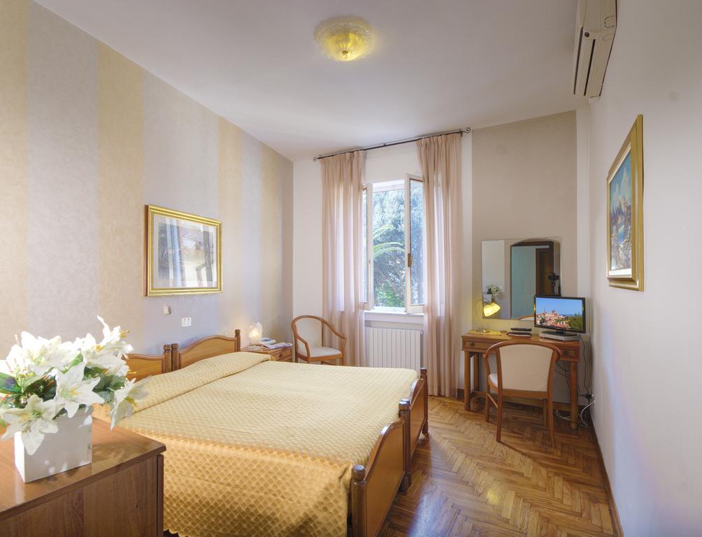 San Gabriele Hotell Loreto Exteriör bild